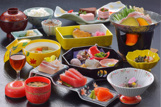 【旬の和食膳】料理人が丹精込めておつくりします。