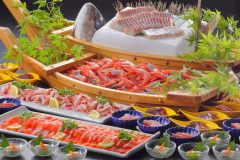 【夕食】和・洋・中の豊富なメニューが楽しめる好評バイキング