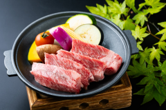 おおいた和牛の陶板焼き おおいた和牛の陶板焼き