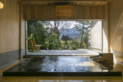 【女性限定】　ワンランク上の女子会！　プレゼントワイン付き女子会プラン　《お部屋でゆったりとお食事》