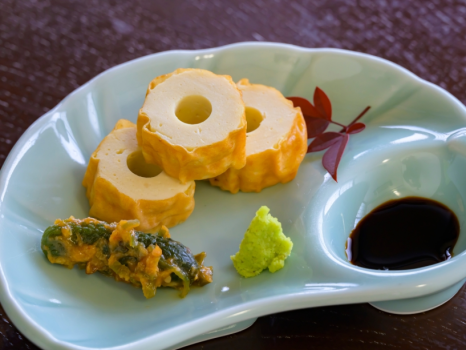 【朝食】山陰の郷土の味「とうふちくわ」