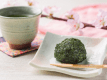 季節ごとに変わる春の手作りお茶菓子「若芽の牡丹餅」