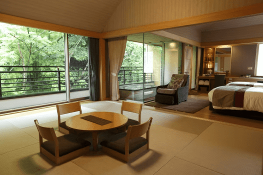 【rocca結｜musubi】竹林を望む露天風呂付き和洋室｜源泉かけ流し｜竹林側54㎡