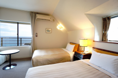 2台のシングルベッド