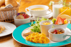 Stay at Gardenvilla B&B with seafood dinner