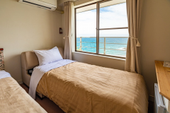 オーシャンビューツインルーム+エキストラベッド　禁煙 3名部屋