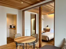 ダイニングルームの奥にはミニキッチン