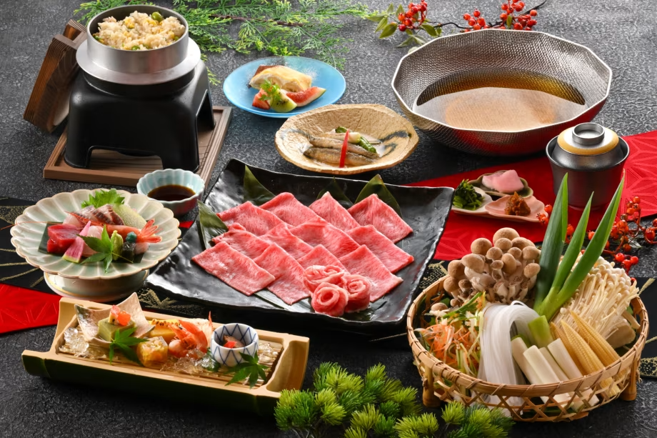 夕食　若狭牛しゃぶしゃぶ会席　※お食事のイメージです。　※仕入れ状況により、内容を変更する場合がございます。　※写真のしゃぶしゃぶ用のお肉とお野菜は2人前です。