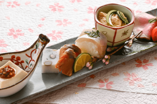 夕食　春の基本会席（前菜盛り合わせの一例）