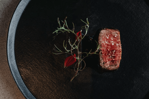 レストラン ラル(LULL)|料理のテーマは海と山が接近する福井の地形から生まれた「Surf & Turf」 レストラン ラル(LULL)|料理のテーマは海と山が接近する福井の地形から生まれた「Surf & Turf」