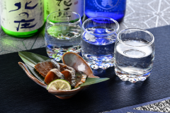 福井の地酒と福井を代表する発酵食品のへしこ（イメージ）