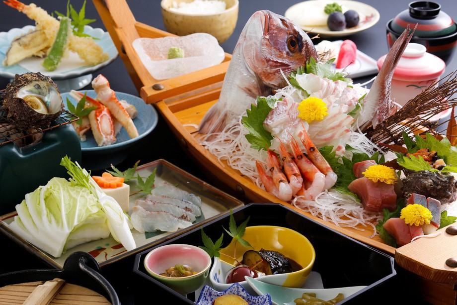 【ベストレート保証】【限定】早朝出発orお寝坊さんにオススメ＜お部屋食＞季節を彩るお手軽会席プラン（1泊夕食付き）