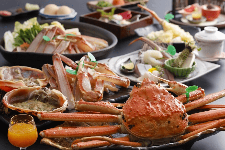 【ベストレート保証】【冬】＜お部屋食＞極上蟹！800g超の活蟹＆茹で蟹を味わう！心を満たす匠（たくみ）フルコース