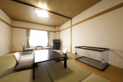 １階由布岳側和室