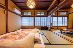 和室10畳トイレ付