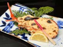 ぷりっぷり「伊勢海老」一度食べたら、やみつきに！◎濃厚ソースと合わせてお楽しみ下さい