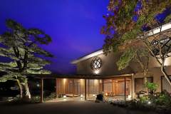 【外観】桂川のほとり 瑞の里〇久旅館