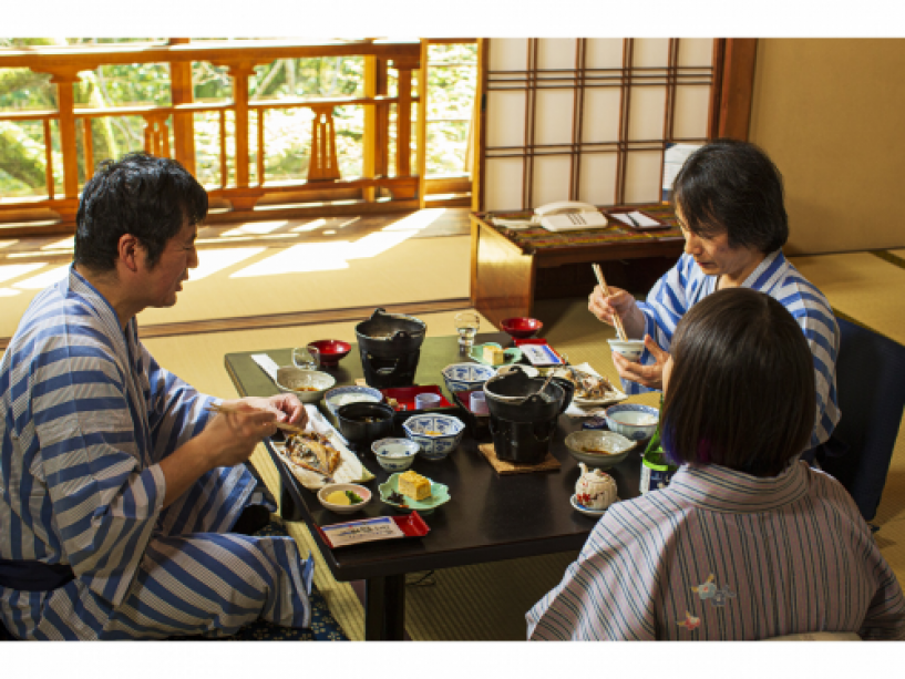 基本会席料理(一泊二食付・お部屋食) 基本会席料理(一泊二食付・お部屋食)