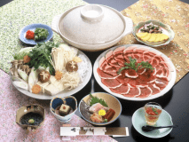 ■いのしし鍋／夕朝食付■冬季限定！さぎの湯荘の隠れた名物をボタン鍋で